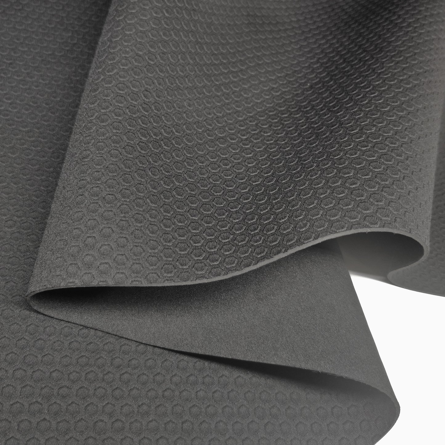 2mm Hexagon Embossed Black Neoprene Fabric Wetsuit Material For Sewing